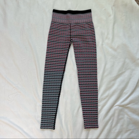 Fabletics- High-Waisted Seamless Check Legging - Picture 3 of 11